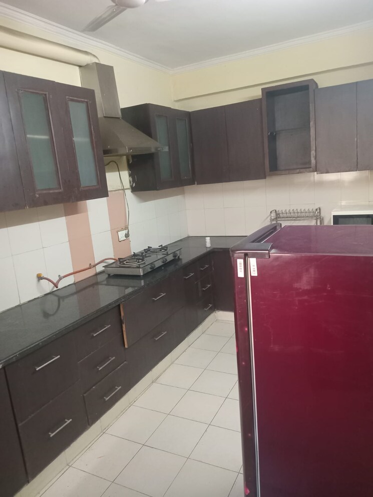 Kitchen, vip road 2 Bedroom 1300 Sq.Ft. Apartment In Vip Road Zirakpur 8739407