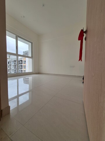 Room in 3.5 BHK Apartment at Lodha Bella Vita, Nibm Road – for Sale