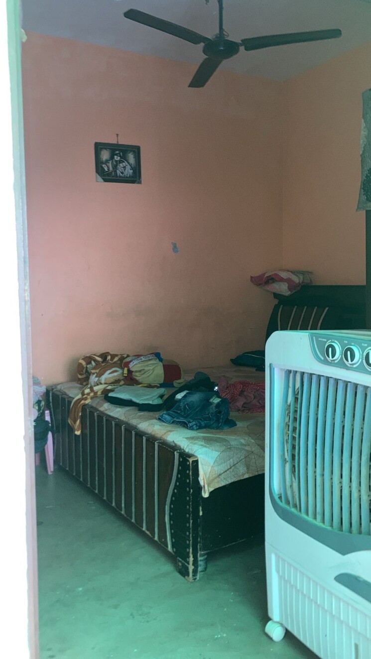 Team Area, burari 3 Bedroom 900 Sq.Ft. Independent House In Burari Delhi 8739391