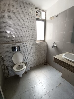 Bathroom in 2 BHK Apartment at Unitech Uniworld Gardens, Sector 47 – for Sale