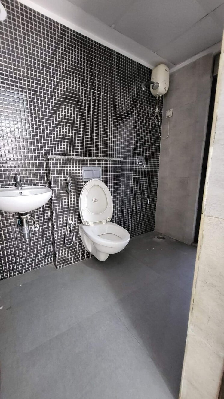 Bathroom, lodha-palava-downtown 1 Bedroom 449 Sq.Ft. Apartment In Dombivli East Thane 8739600