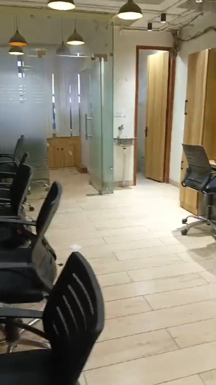 Team Area, bestfield Commercial Office Space 500 Sq.Ft. In Netaji Subhash Place Delhi 8739433