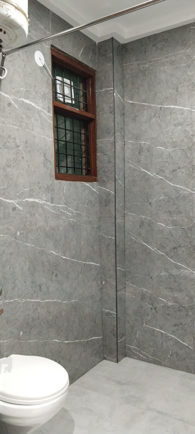 Bathroom, ss-mayfield-gardens 4 Bedroom 2400 Sq.Ft. Builder Floor In Sector 51 Gurgaon 8739427