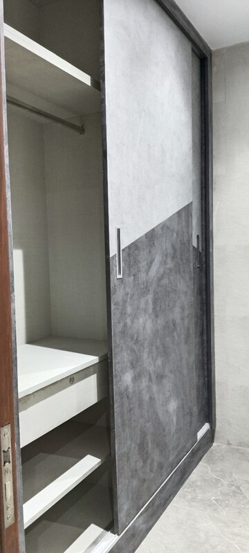 Room in 4 BHK Builder Floor at SS Mayfield Gardens, Sector 51 – for Rent