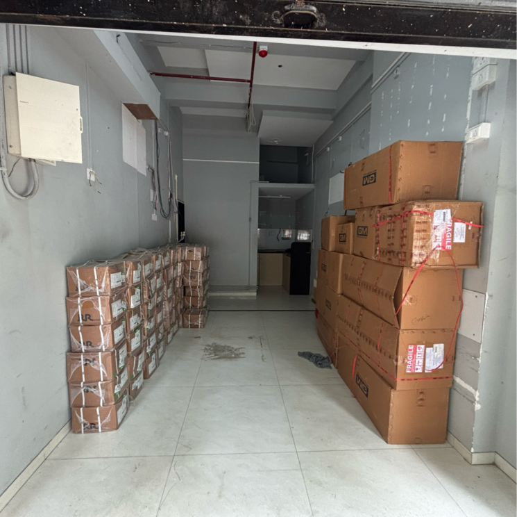 Living Room, kandivali east Commercial Shop 250 Sq.Ft. In Kandivali East Mumbai 8739462