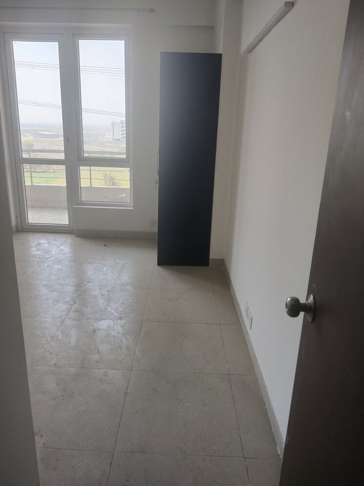 Room, bptp-amstoria 3 Bedroom 1785 Sq.Ft. Builder Floor In Sector 102 Gurgaon 8739446