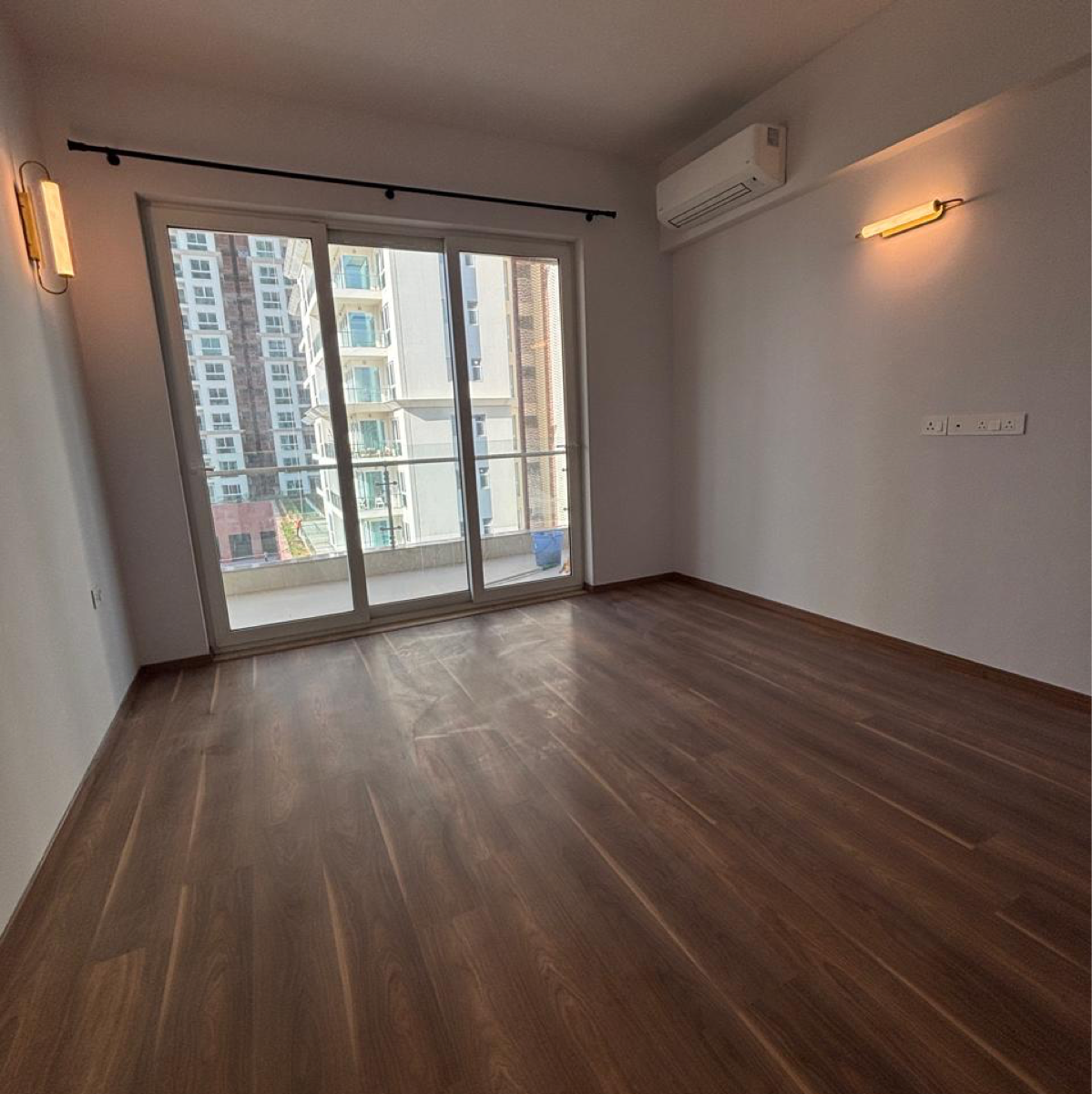 3 BHK + Servant Room Apartment For Rent in Conscient Hines Elevate