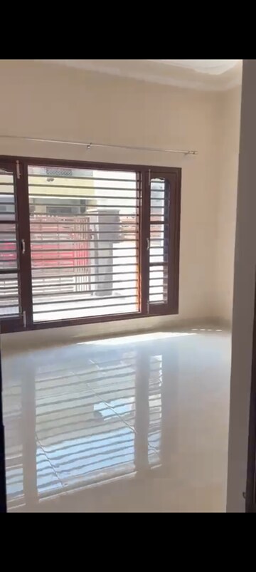 2 BHK Builder Floor For Rent in Sector 20