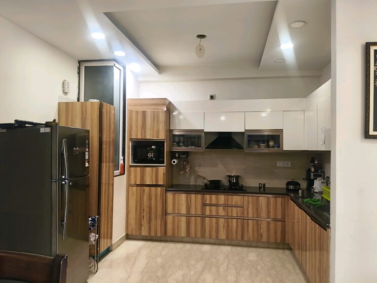 Kitchen, bptp-amstoria-plot 3 Bedroom 2300 Sq.Ft. Builder Floor In Sector 102 Gurgaon 8739549