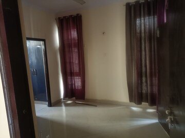 Room in 2 BHK Independent House at Eta Ii Greater Noida – for Rent