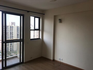 Room in 3 BHK Apartment at Unitech The Residences Gurgaon, Sector 33 – for Rent