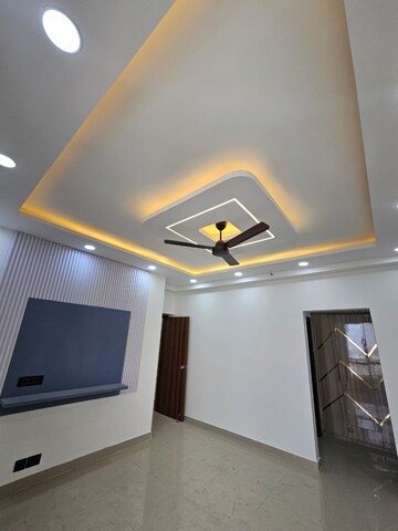 Furnished Amenities in 3 BHK Apartment at Indiabulls Centrum Park, Sector 103 – for Sale