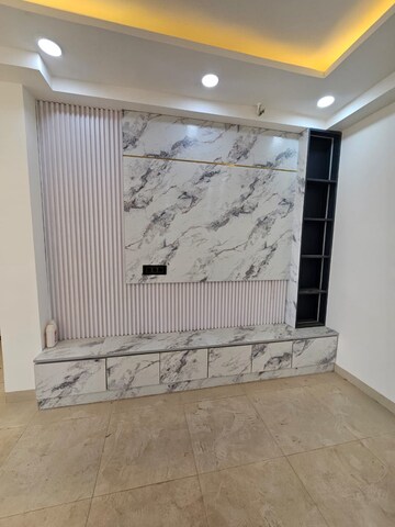 Room in 3 BHK Apartment at Indiabulls Centrum Park, Sector 103 – for Sale