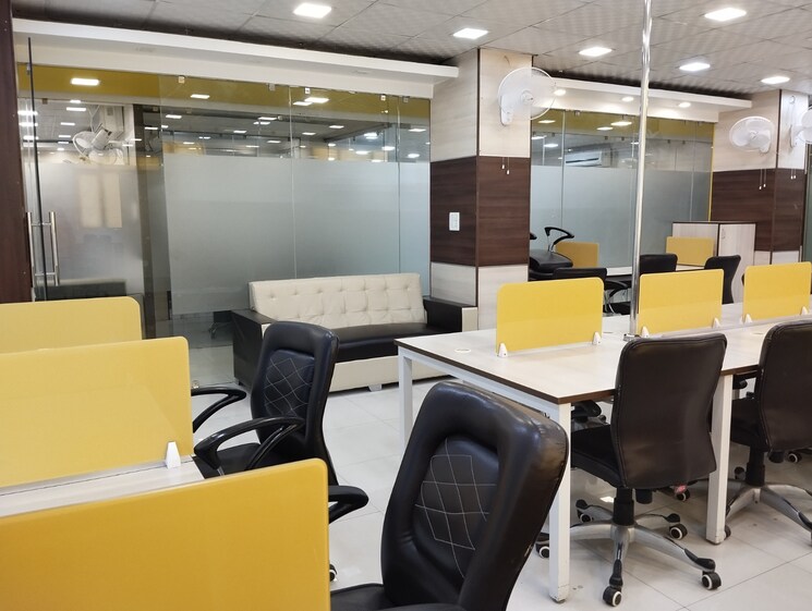 Team Area, sector 4 Commercial Office Space 3500 Sq.Ft. In Sector 4 Noida 8739553