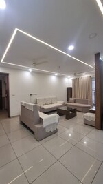 3 BHK 1750 Sq.Ft. Apartment in Prestige Royale Gardens