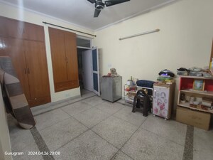 Parking in 4 BHK Builder Floor at Ardee City, Sector 52 – for Sale