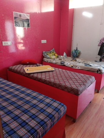 Room in  Pg at South Extension I – for Rent