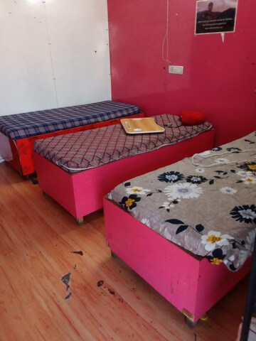 Room in  Pg at South Extension I – for Rent