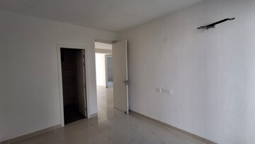 Room in 3 BHK Apartment at Maxxus Elanza, International Airport Road – for Rent