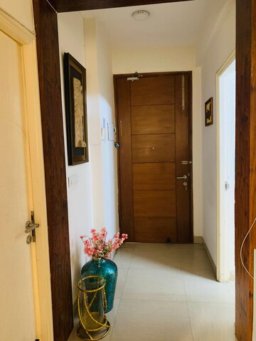 Bathroom in 3.5 BHK Apartment at Emaar Emerald Floors Premier, Sector 65 – for Rent
