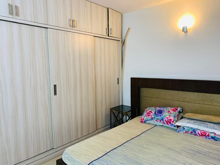 Bedroom, emaar-emerald-floors-premier 3.5 Bedroom 1600 Sq.Ft. Apartment In Sector 65 Gurgaon 8739598