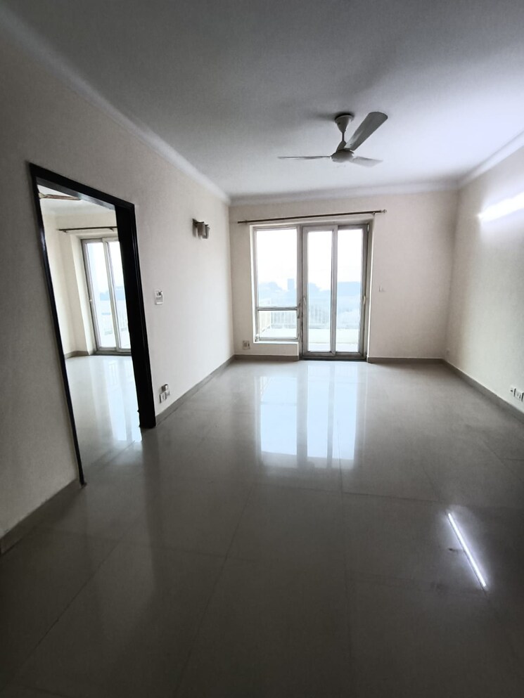 Room, jmd-gardens 3 Bedroom 1875 Sq.Ft. Apartment In Sector 33 Gurgaon 8739579
