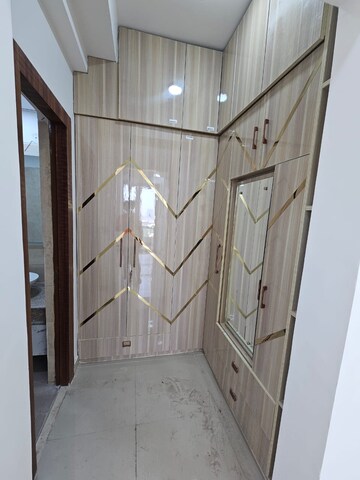Staircase in 3 BHK Apartment at Indiabulls Centrum Park, Sector 103 – for Rent