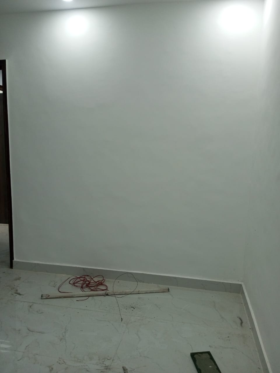 1 BHK 550 Sq.Ft. Apartment in RWA Vasundhara Sector 4A