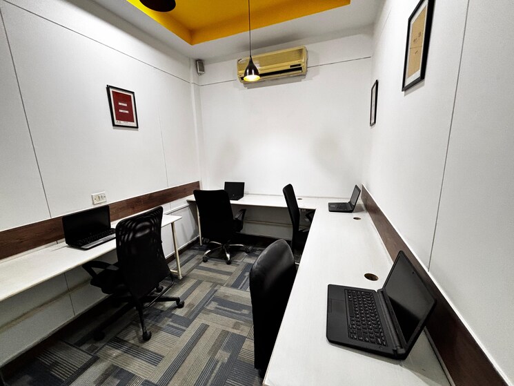 Team Area, sector 63 Commercial Office Space 1750 Sq.Ft. In Sector 63 Noida 8739596