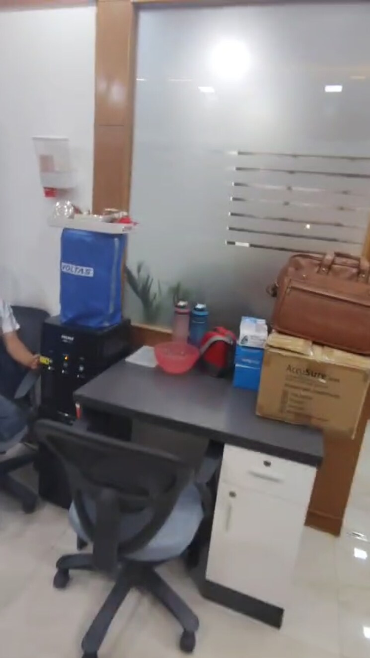 Team Area, bestfield Commercial Office Space 600 Sq.Ft. In Netaji Subhash Place Delhi 8739642