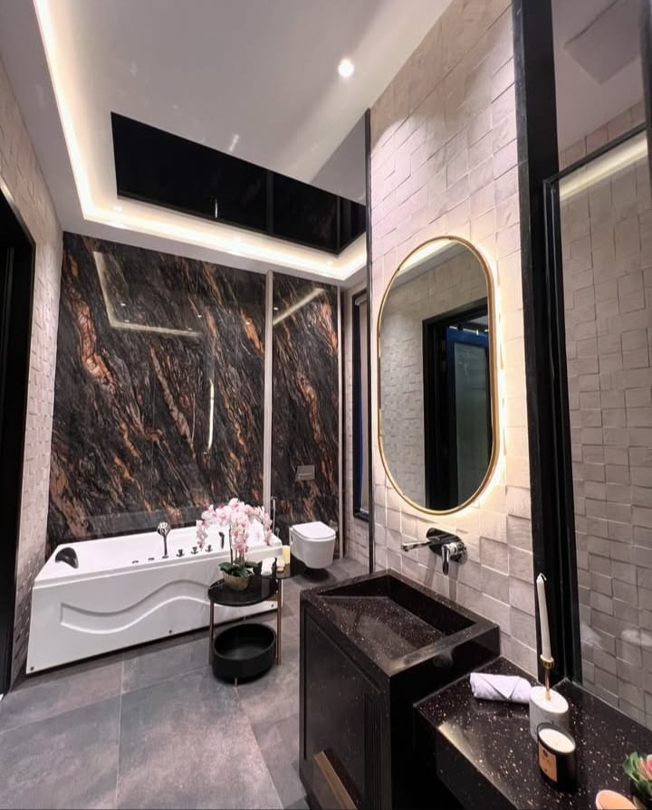 3 BHK + Pooja Room,Servant Room Builder Floor For Sale in Building Floor 