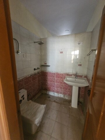 Living Room in 2 BHK Builder Floor at Sector 9a – for Rent