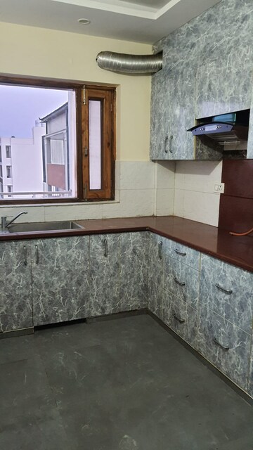 Kitchen in 3 BHK Builder Floor at Sector 4 – for Rent