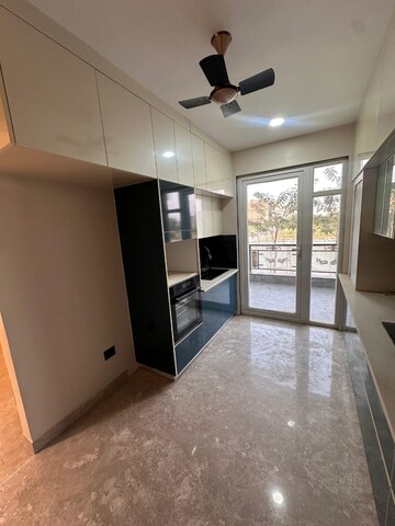 Room in 3 BHK Builder Floor at Central Park 3 Flower Valley, Sohna Sector 33 – for Rent