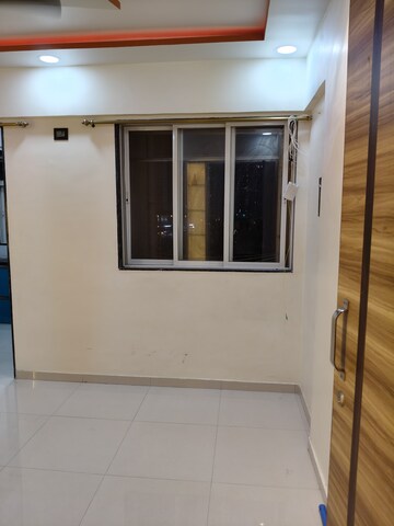 Room in 2 BHK Apartment at Neelkanth Sunberry Ghansoli, Ghansoli – for Rent