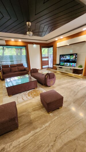 Living Room in 5 BHK Villa at Saket – for Sale
