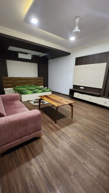 Bedroom in 5 BHK Villa at Saket – for Sale