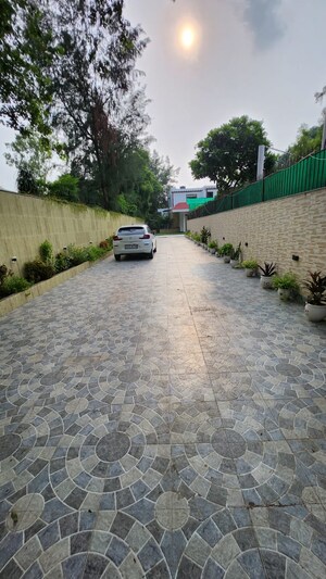 Parking in 5 BHK Villa at Saket – for Sale