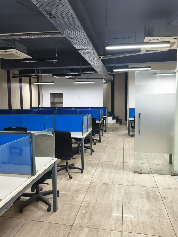 Team Area, sector 62 Commercial Office Space 1000 Sq.Ft. In Sector 62 Noida 8739746