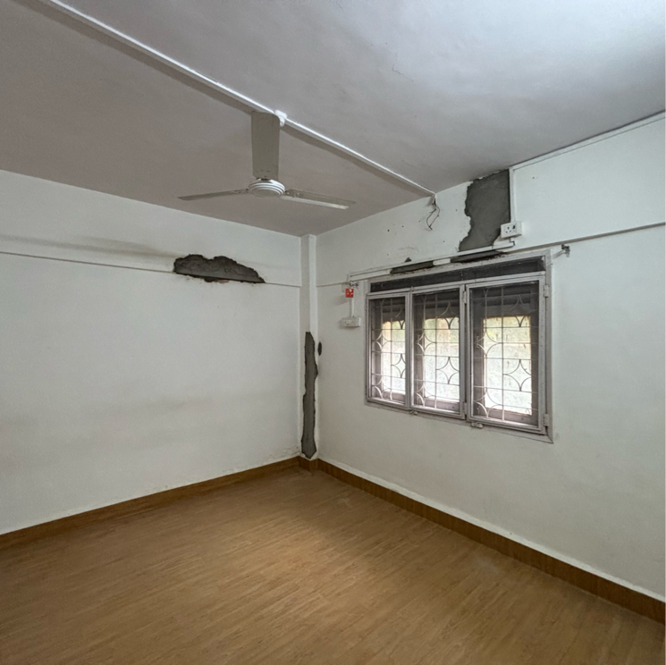 Room, kandivali east 1 RK 300 Sq.Ft. Apartment In Kandivali East Mumbai 8739750