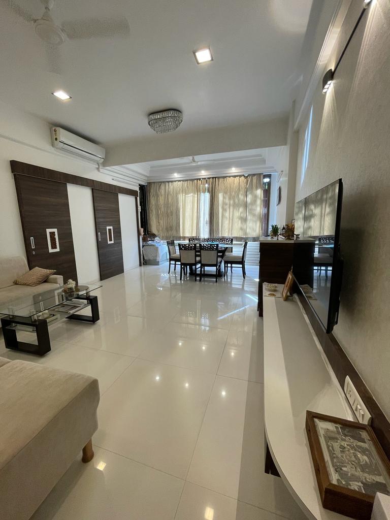 3 BHK Apartment For Sale in Asha Mahal Breach Candy 