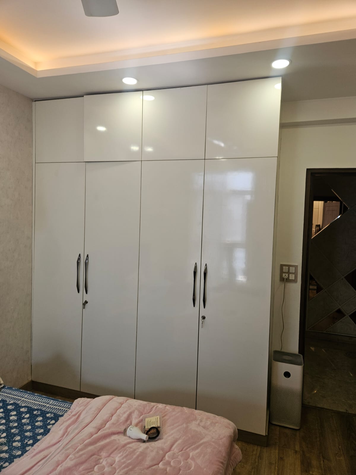 3 BHK + Servant Room 2500 Sq.Ft. Apartment in Shipra Srishti