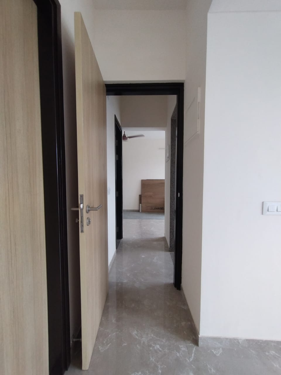 1 BHK 450 Sq.Ft. Apartment in Emerald Isle 2