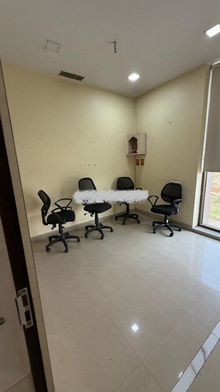 Team Area, ambuja-ecosuite Commercial Office Space 985 Sq.Ft. In New Town Kolkata 8739849