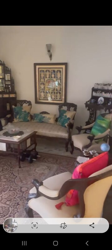 Living Room in 6 BHK Builder Floor at Defence Colony – for Sale