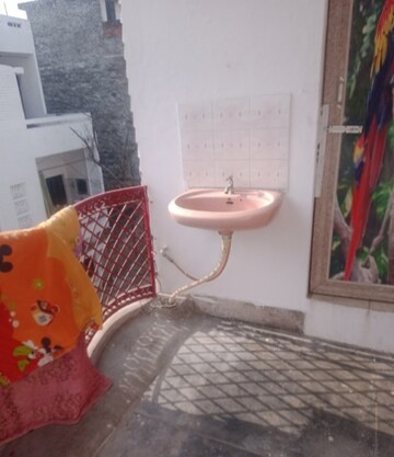 Bathroom in 2 BHK Villa at Aliganj – for Rent
