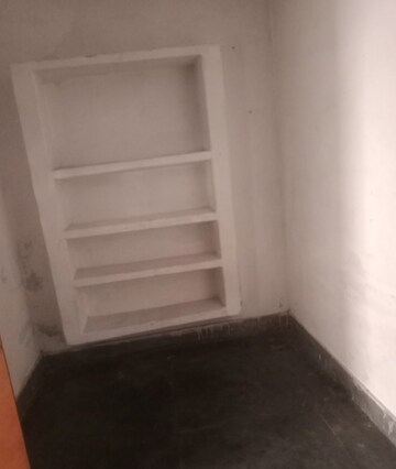 Room in 2 BHK Villa at Aliganj – for Rent