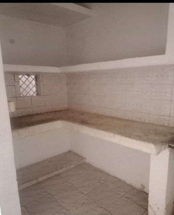 Room in 2 BHK Villa at Aliganj – for Rent