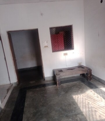 Living Room in 2 BHK Villa at Aliganj – for Rent