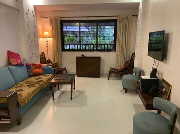 Living Room in 2 BHK Apartment at West View Vile Parle West, Vile Parle West – for Rent